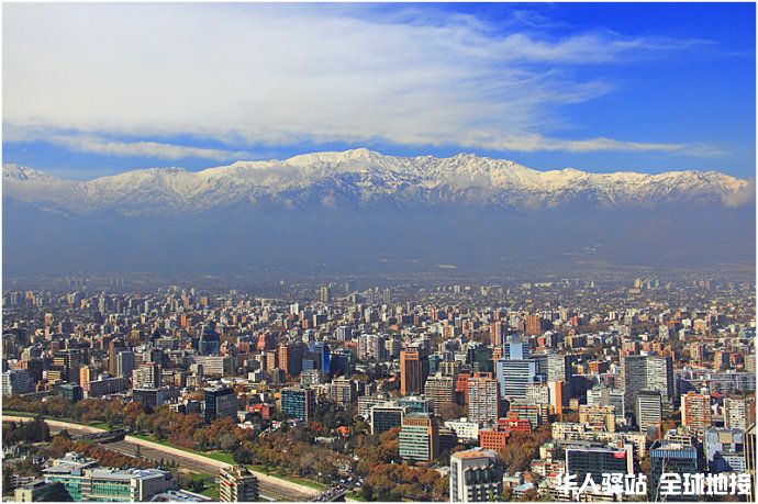 智利首都圣地亚哥.jpg